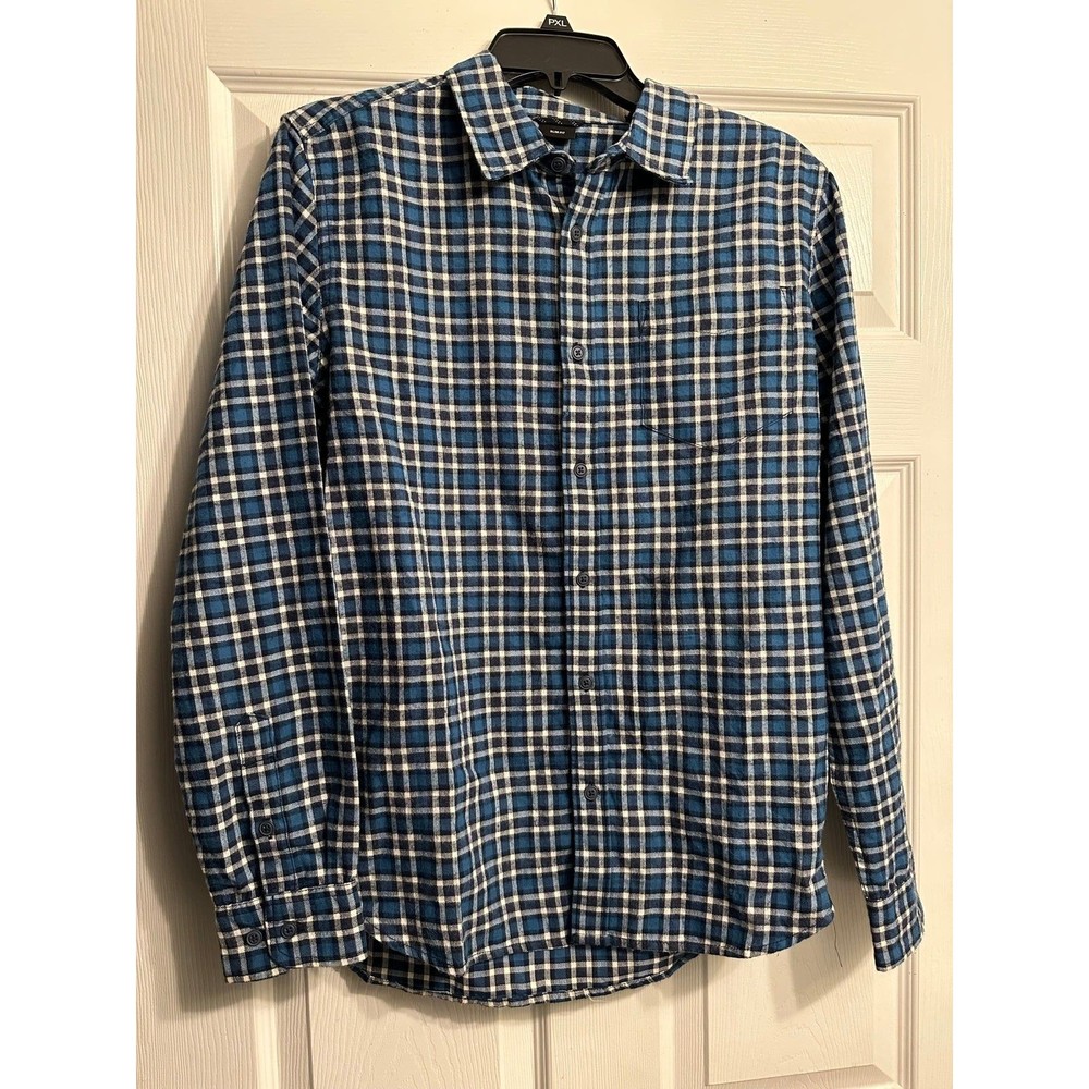 New. Blue flannel button up shirt men’s small prana